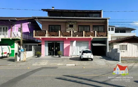 Sobrado com 4 Quartos à venda, 350m² no Aventureiro, Joinville