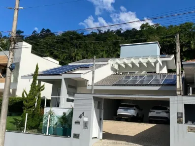 Sobrado com 3 Quartos à venda, 400m² no Barra do Rio Cerro, Jaraguá do Sul