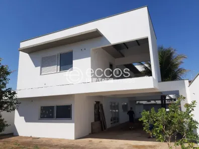Casa com 4 Quartos à venda, 310m² no Jardim Inconfidência, Uberlândia