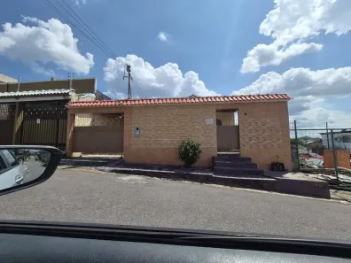 Casa com 3 Quartos à venda, 200m² no Alvorada, Manaus