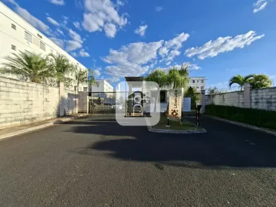 Apartamento com 2 Quartos para alugar, 42m² no Aclimação, Uberlândia