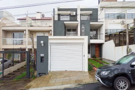 Casa com 3 Quartos à venda, 161m² no Guarujá, Porto Alegre