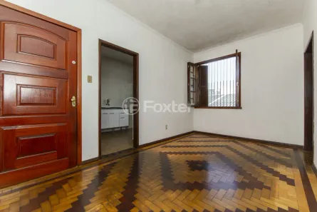 Apartamento com 2 Quartos à venda, 53m² no Passo da Areia, Porto Alegre