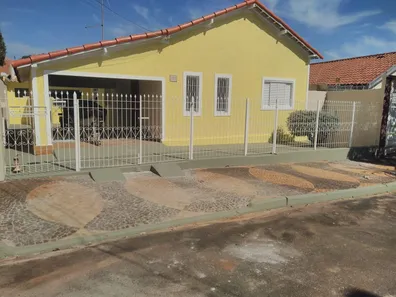 Casa com 3 Quartos à venda, 150m² no Centro, Santa Fé do Sul