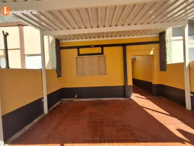 Casa com 2 Quartos para alugar, 100m² no Alvinópolis, Atibaia