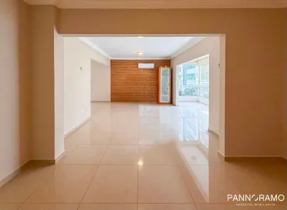 Apartamento com 3 Quartos para alugar, 130m² no Centro, Balneário Camboriú