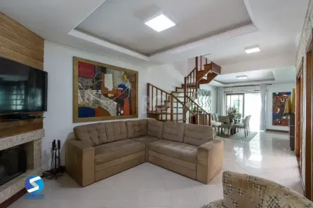 Casa com 5 Quartos à venda, 222m² no Ipanema, Porto Alegre