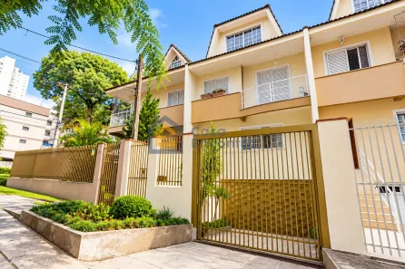 Casa com 3 Quartos à venda, 189m² no Portão, Curitiba