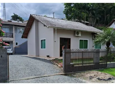 com 4 Quartos à venda, 450m² no Das Nações, Timbó