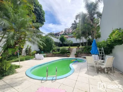Casa com 3 Quartos à venda, 246m² no Jardim Isabel, Porto Alegre