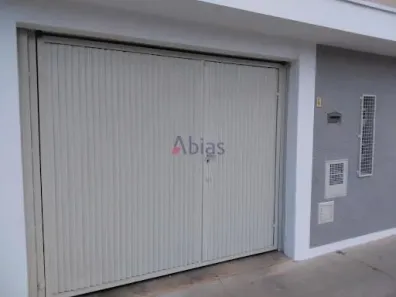 Casa com 2 Quartos para alugar, 80m² no Vila São José, São Carlos