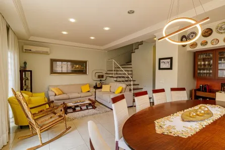 Casa com 4 Quartos à venda, 243m² no Vila Romana, São Paulo