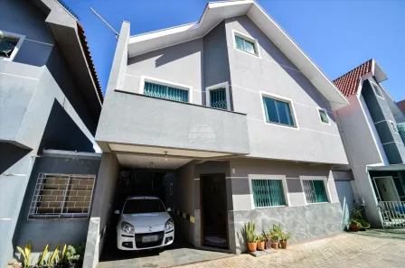 Sobrado com 3 Quartos à venda, 144m² no Novo Mundo, Curitiba