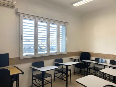 Imóvel Comercial com 1 Quarto para alugar, 215m² no Interlagos, São Paulo