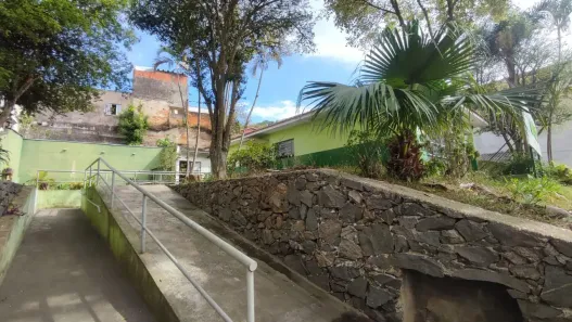 Casa com 6 Quartos para venda ou aluguel, 277m² no Centro, Embu das Artes