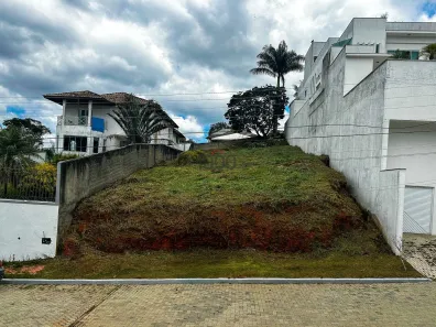Lote/Terreno à venda, 560m² no Granville, Juiz de Fora