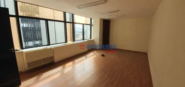 Sala Comercial à venda, 196m² no Cidade Monções, São Paulo