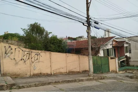 Lote/Terreno à venda, 336m² no Centro, Barbacena