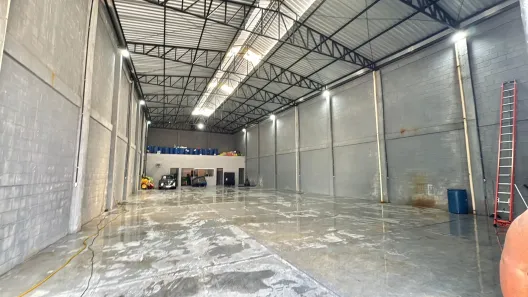 Galpão/Depósito/Armazém à venda, 555m² no Campo Grande, Rio de Janeiro