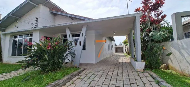 Casa com 4 Quartos para alugar, 300m² no Centro, Biguaçu