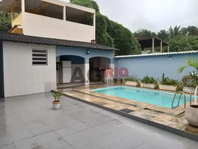 Casa com 4 Quartos à venda, 367m² no Jardim Sulacap, Rio de Janeiro