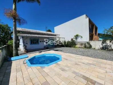 Casa com 2 Quartos à venda, 80m² no Barra do Saí, Itapoá