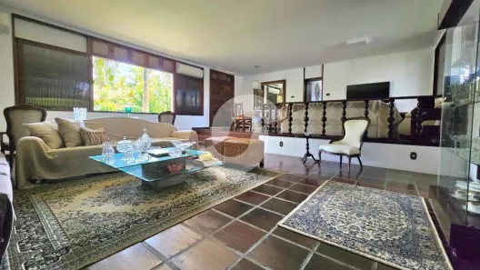 Casa com 5 Quartos à venda, 300m² no Piratininga, Niterói