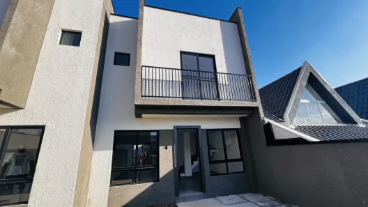 Sobrado com 3 Quartos à venda, 100m² no Xaxim, Curitiba