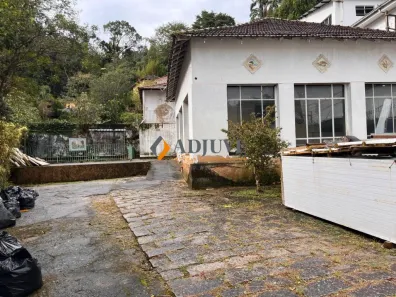 Imóvel Comercial com 6 Quartos para alugar, 220m² no Castelanea, Petrópolis