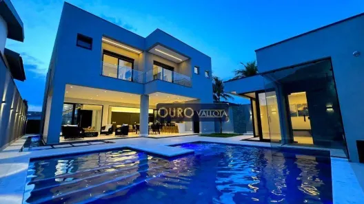Sobrado com 5 Quartos à venda, 490m² no Jardim Acapulco, Guarujá