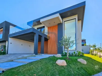 Casa com 4 Quartos à venda, 322m² no Centro, Gravataí