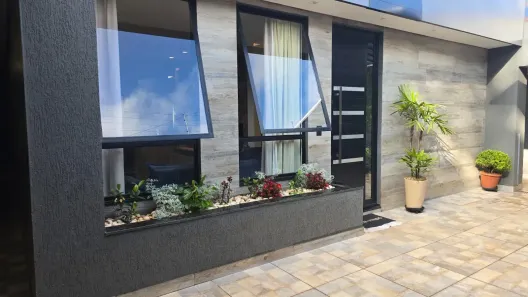 Casa com 3 Quartos à venda, 238m² no Vale do Sol, Nova Lima
