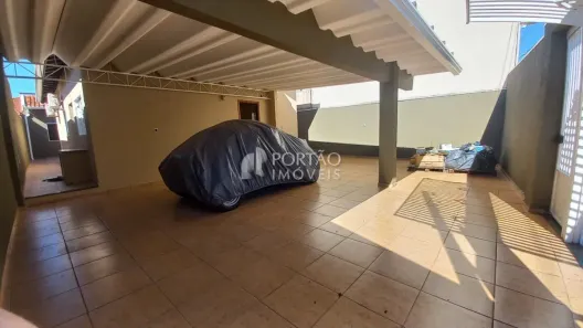 Casa com 3 Quartos para alugar, 180m² no Núcleo Eldorado, Bauru