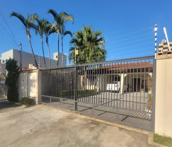 Casa com 1 Quarto para alugar, 182m² no Jardim das Nações, Taubaté