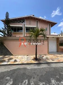 Casa com 5 Quartos à venda, 310m² no Padre Andrade, Fortaleza