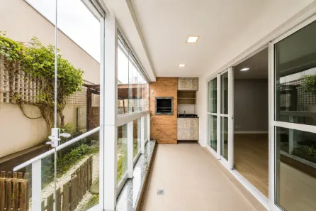 Apartamento com 3 Quartos para alugar, 90m² no Campo Comprido, Curitiba