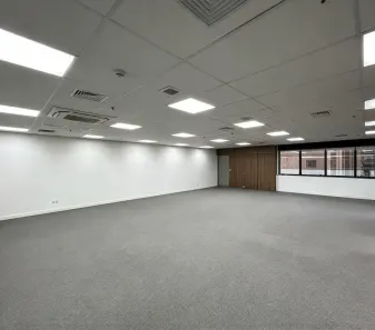 Ponto Comercial para alugar, 97m² no Cidade Monções, São Paulo