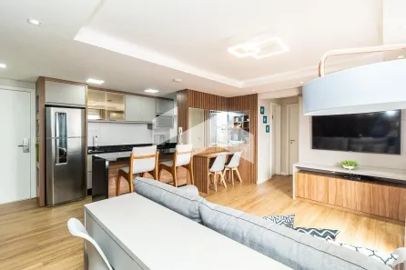 Apartamento com 2 Quartos para alugar, 65m² no Centro, Curitiba