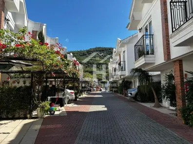 Apartamento com 2 Quartos para alugar, 73m² no Armação do Pântano do Sul, Florianópolis
