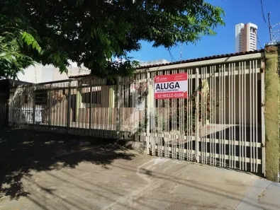 Imóvel Comercial com 4 Quartos para alugar, 100m² no Setor Leste Universitário, Goiânia