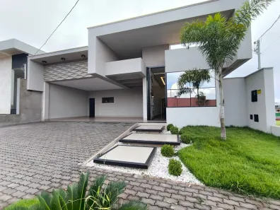 Casa com 3 Quartos à venda, 246m² no Condomínio Vale das Araras, Rio Verde