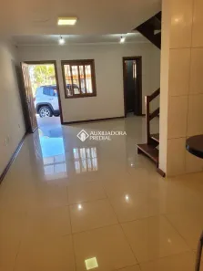 Casa com 2 Quartos para alugar, 80m² no Hípica, Porto Alegre