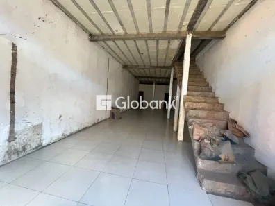 Ponto Comercial para alugar, 100m² no Canelas, Montes Claros