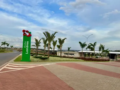Lote/Terreno à venda, 651m² no Jardim Vitória, Goiânia