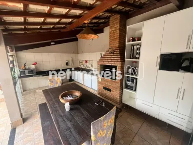 Casa com 5 Quartos à venda, 240m² no Santa Mônica, Belo Horizonte