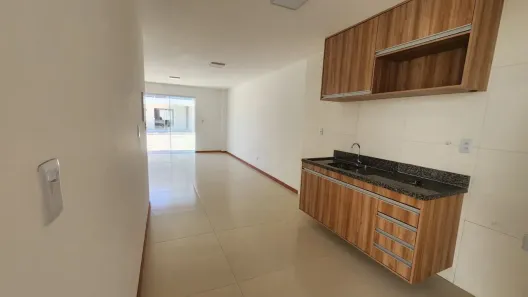 Casa de Condomínio com 3 Quartos para alugar, 117m² no Ipitanga, Lauro de Freitas