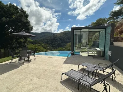 Casa de Condomínio com 3 Quartos à venda, 2500m² no Pedro do Rio, Petrópolis
