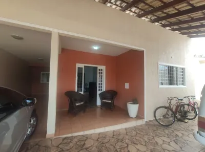 Casa com 4 Quartos à venda, 240m² no Setor Tradicional, Brasília