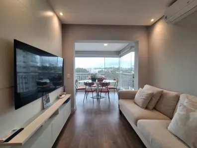 Apartamento com 2 Quartos à venda, 62m² no Vila Anastácio, São Paulo