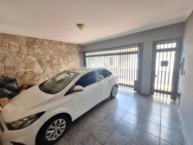 Casa com 3 Quartos para alugar, 224m² no Campos Elíseos, Ribeirão Preto